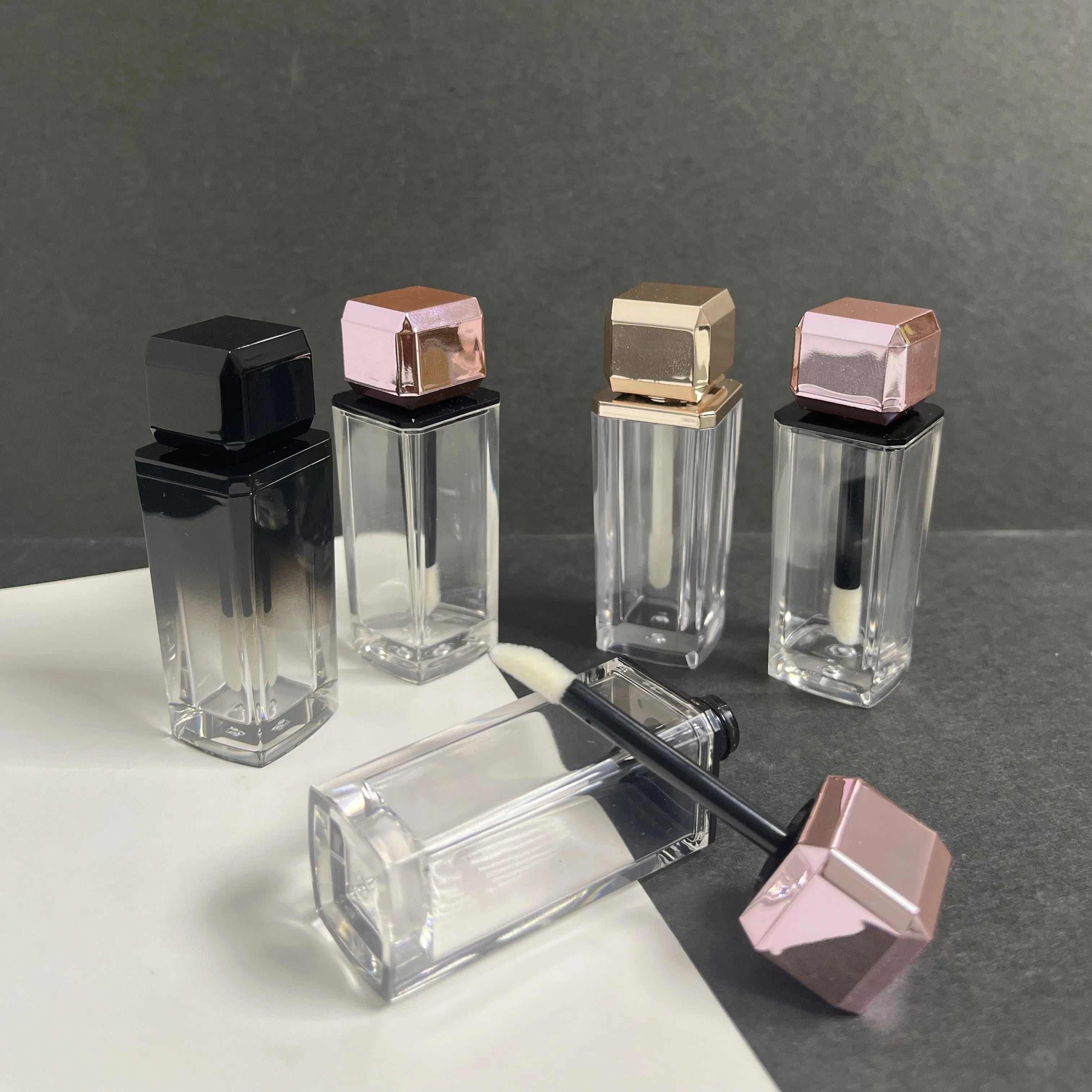 Fancy Cut clear Lip Gloss Tubes with Wands Gold Silver Black Lip Gloss Tubes with Metal Cap