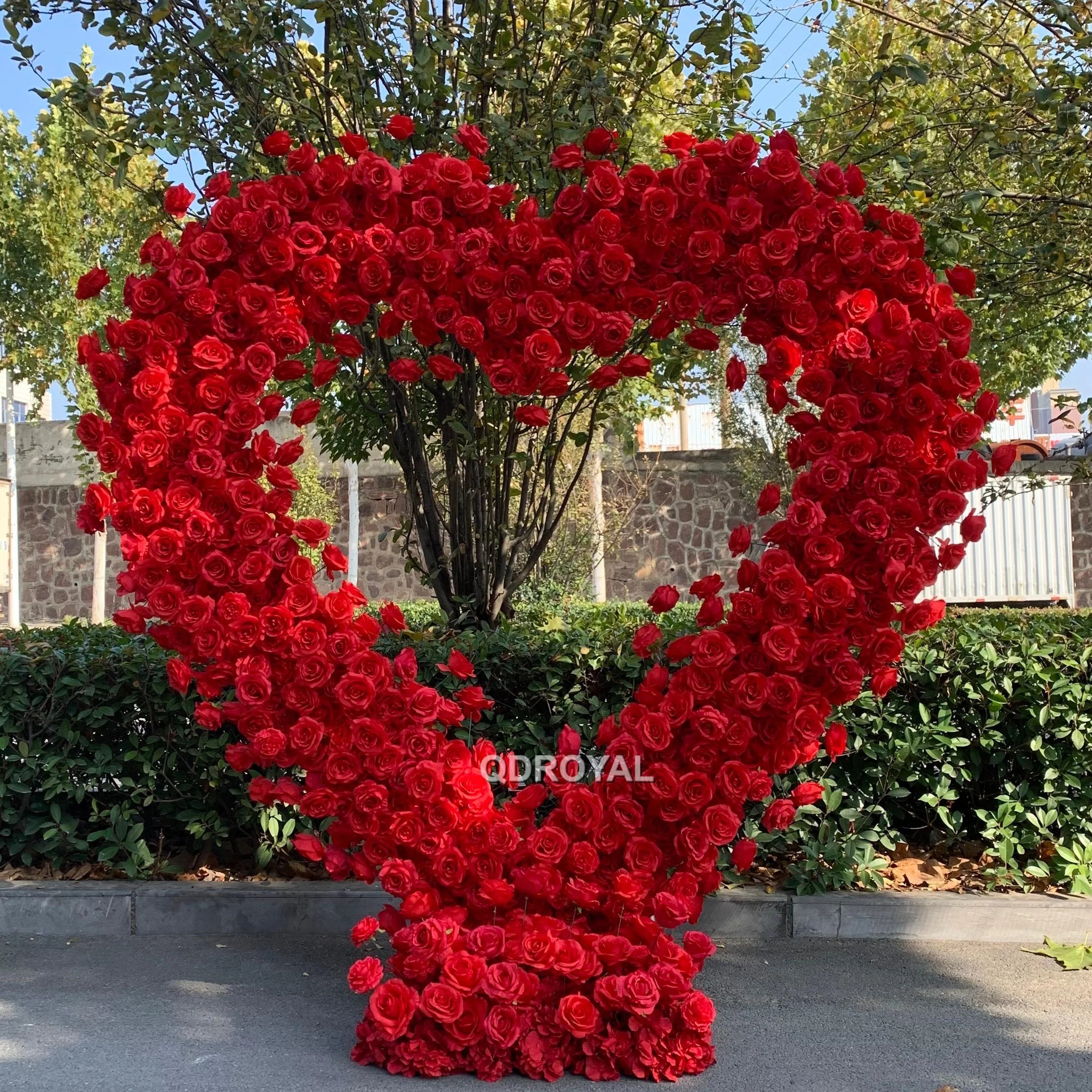 Customizable Wedding Decor Proposal Engagement Decoration Red Roses Centerpieces Heart Shape Flower Arch Artificial Design Style
