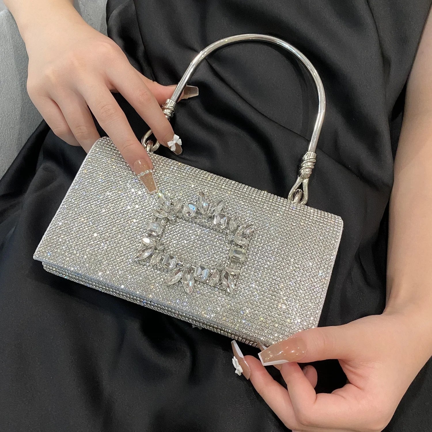 Evening Clutch Bag Cocktail Sparkly Rhinestone Handbag Ladies Crystal Wedding Party Purse Chain Shoulder Formal Purses for Women
