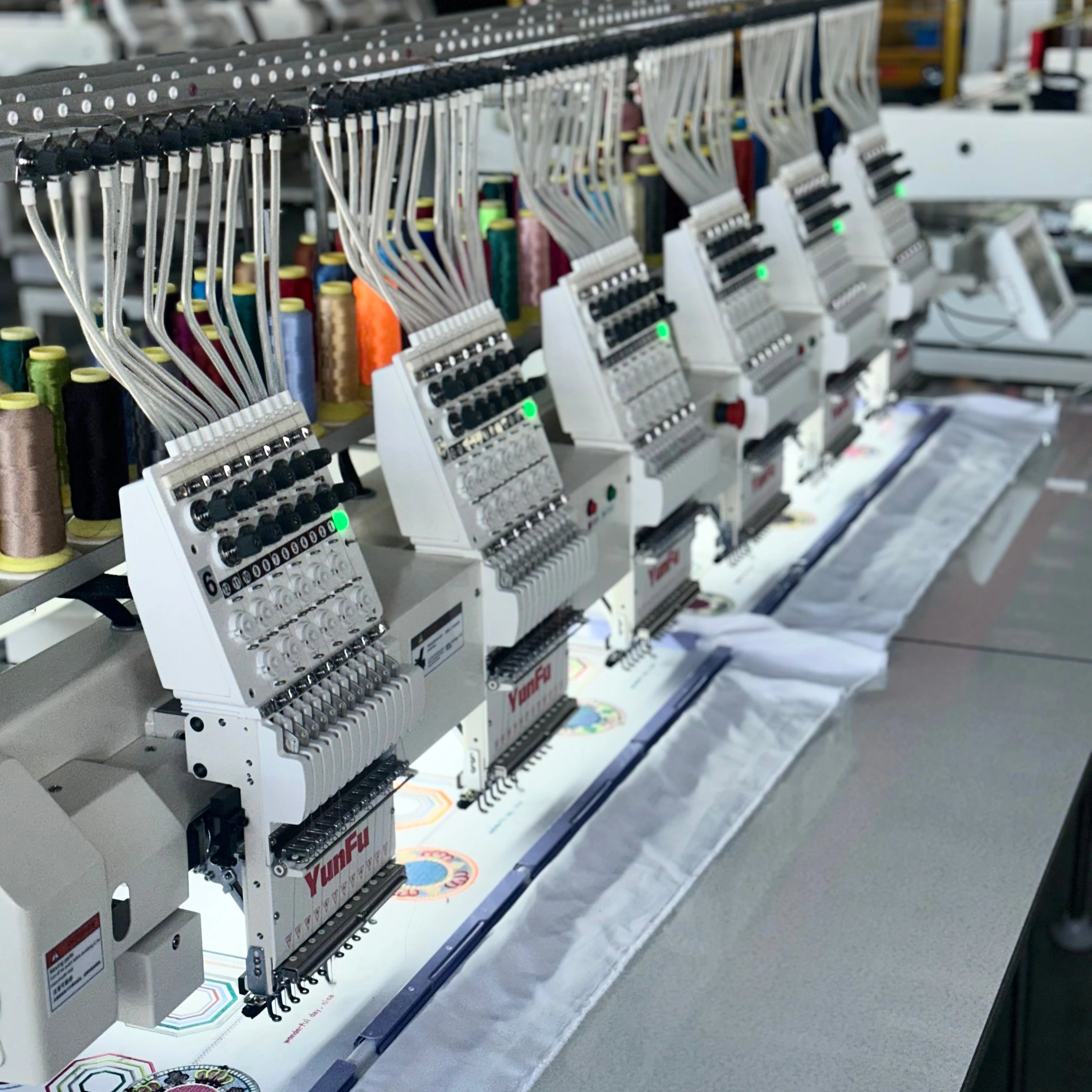 New Trend  6 Head 12/15  Colors Automatic Hat T-Shit Flat  Format Embroidery Machine for Sale