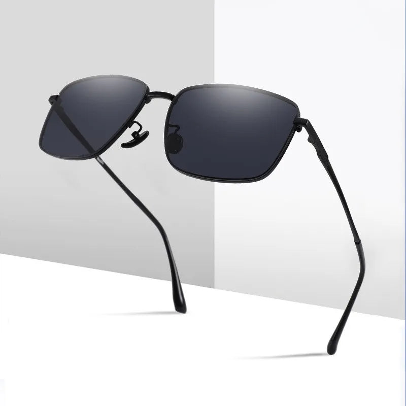 Luxury Trendy Sunglasses Metal Sun Glasses for Women Men Shades Glasses in Stock