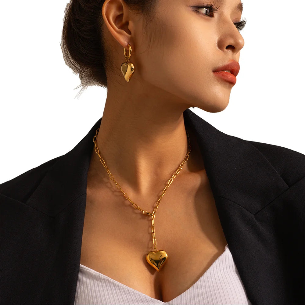 J&D Stainless Steel 18K Gold & Silver Hoop Earrings Cute Fashion Jewelry in Heart Shape Trendy Geometric Design