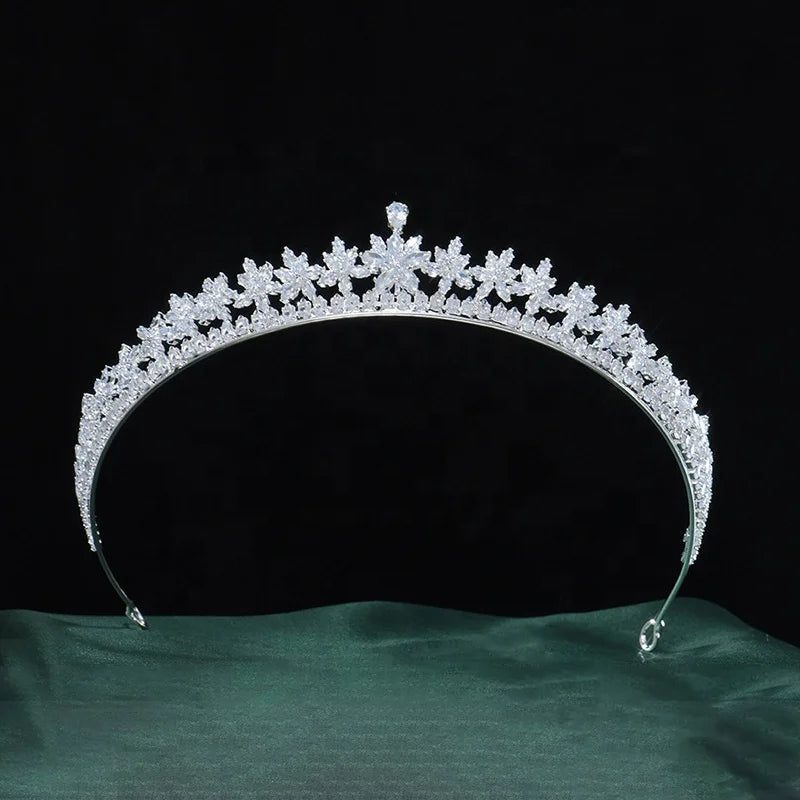 Simple Elegant Hair Accessories Queen Girl Tiara Beauty Pageant Crown for Wedding Bridal Party