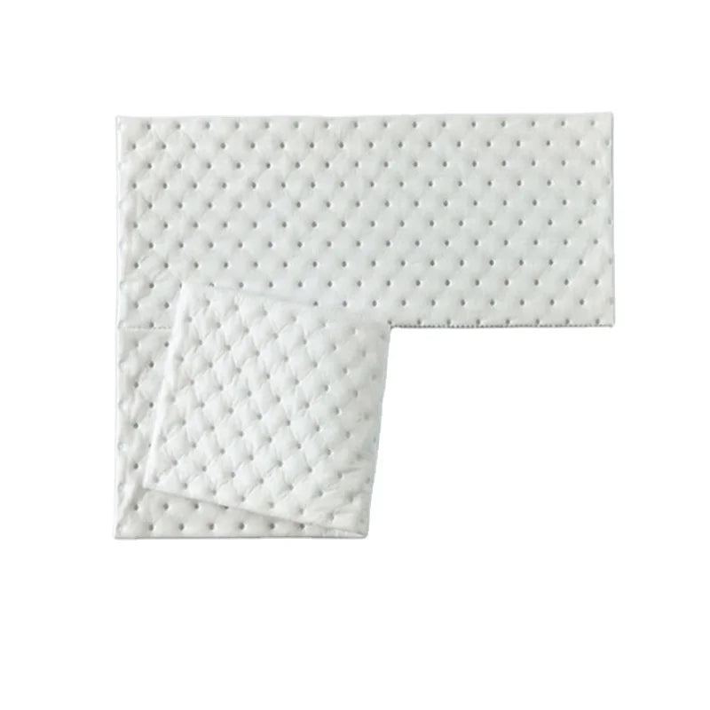 Oilspillpro OOA-M0200 100% PP 2mm Lightweight Dimpled Tearable Oil Absorbent Sheets in Bag for Oil & Hydrocarbon Spills