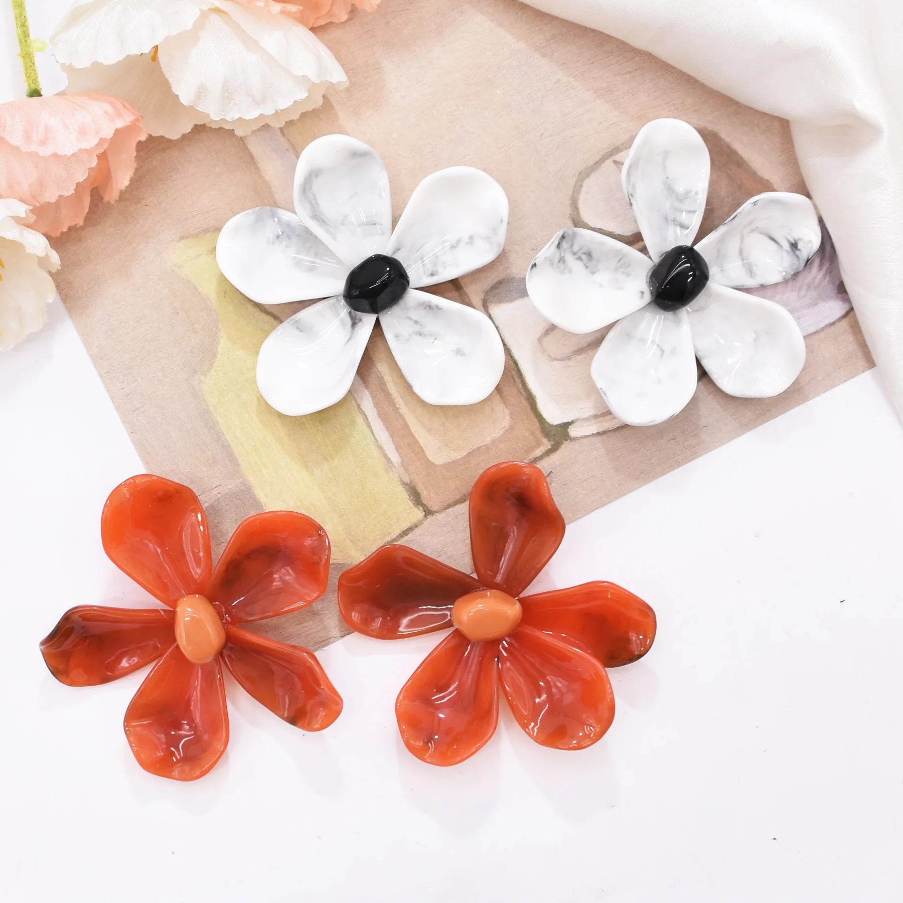 Fashion Acrylic Big Flower Earrings Asymmetrical Jewel Orange White Color Flower Earrings Jewelry