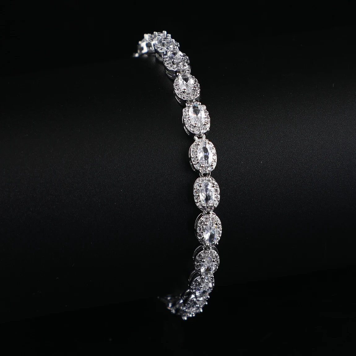 Fashion Jewelry Bracelets & Bangles Women Adjustable Luxury Sparkling Oval Zircon Tennis Bracelet