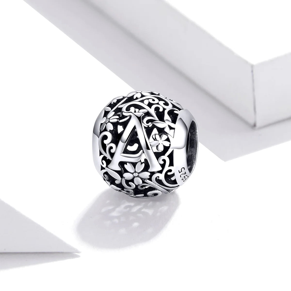 26 Initial Letter Collection Round Flower Beads 925 Sterling Silver Alphabet Charms Cute Style Pendant for Bracelet