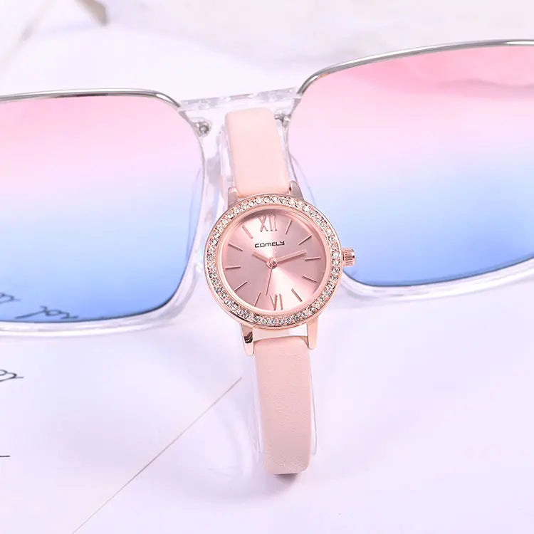 New Fashion Classical Design Pink Quartz Wrist Watch for Women Exquisito Leather Band Japanese Movement Pointer Dial Display