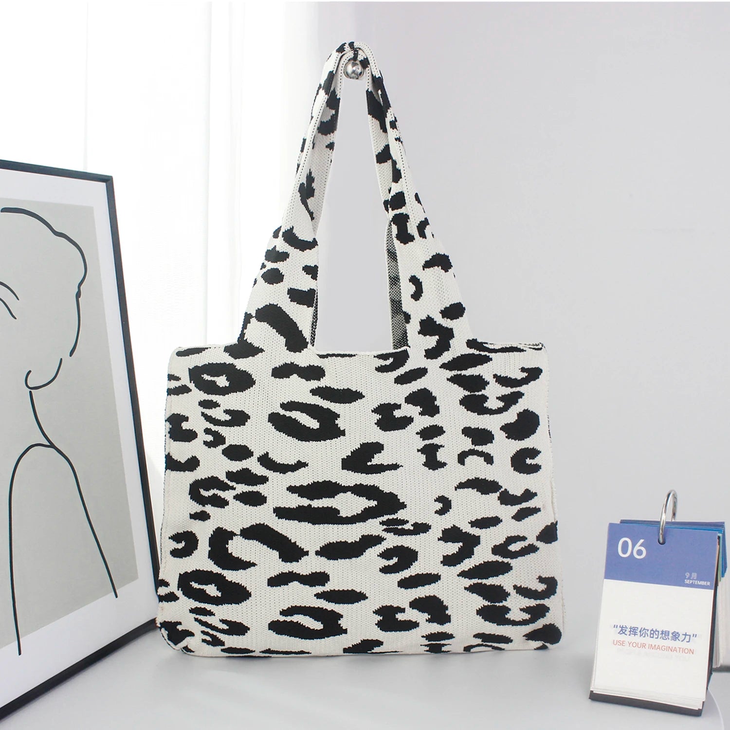 Women's Personalized Leopard Print Pattern Tote Bags Durable Large Capacity Portable Polyester Fabric for Spring Summer Autumn