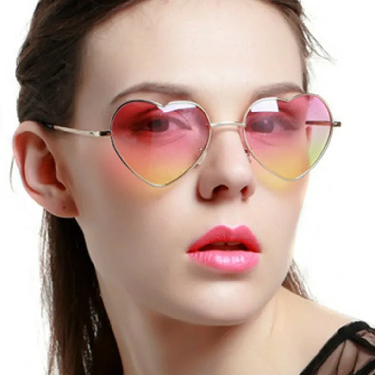 Unisex Retro Love Sunglasses Ocean Series Heart Glasses in Blue Red Clear PC Material Metal Sunglasses for Men and Women