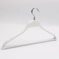 Plastic Extra Wide Suit Men and Women Hangers Non Slip White Black Plastic Clothes Rack Clothes Rack in Clothing Store