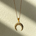 Dazan Autumn Winter Hot New 18k Pvd Gold Plated Stainless Steel Polished Fashionable Crescent Iced Out Zircon Pendant Necklace