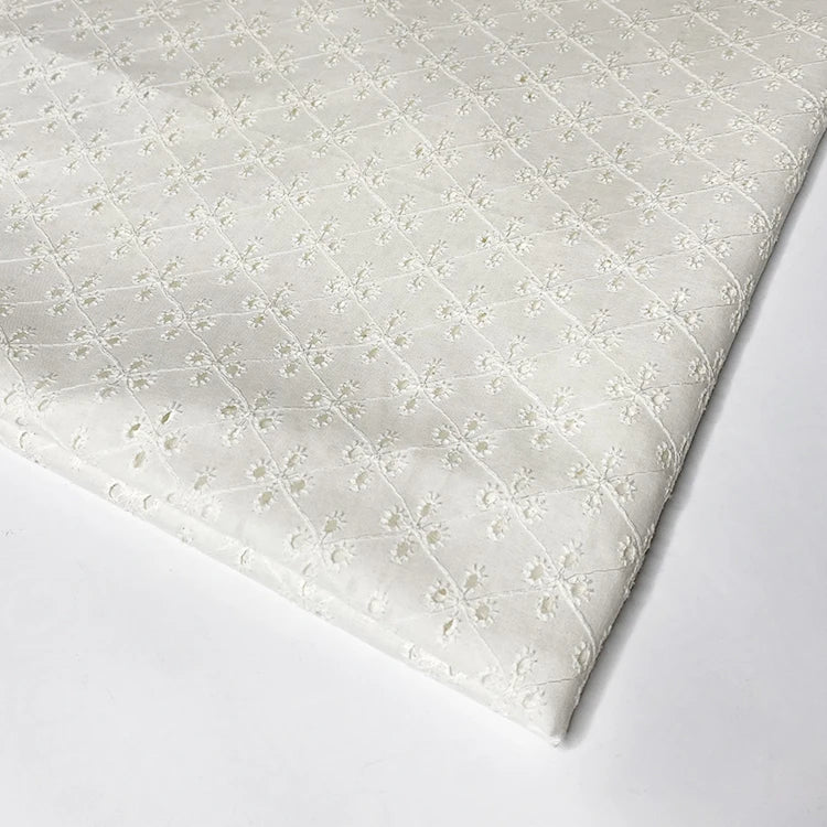 Harvest 100% Cotton Solid Dyed Eyelet Snow Floral Embroidery Fabric for Shirt and Dress