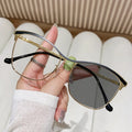 2023 New Metal Personalized Flat Glasses Fashion Cat Eye Glasses Frame Color Changing Anti Blue Light Glasses