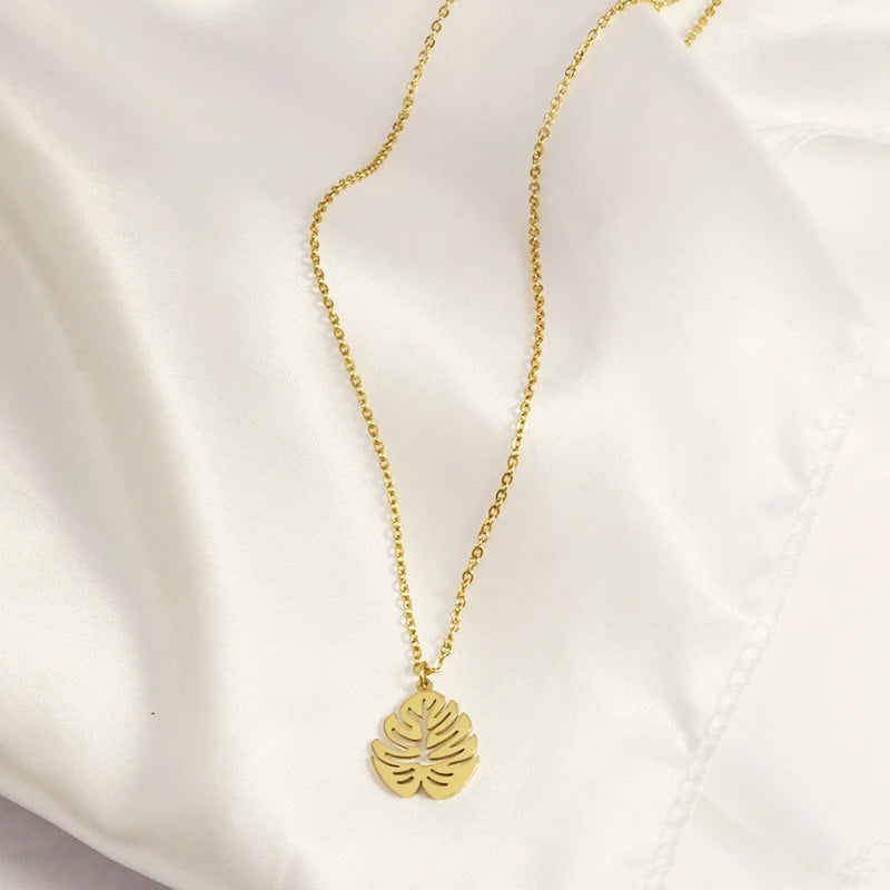 18K Gold Plated Stainless Steel Palm Tree Leaf Pendant Necklace