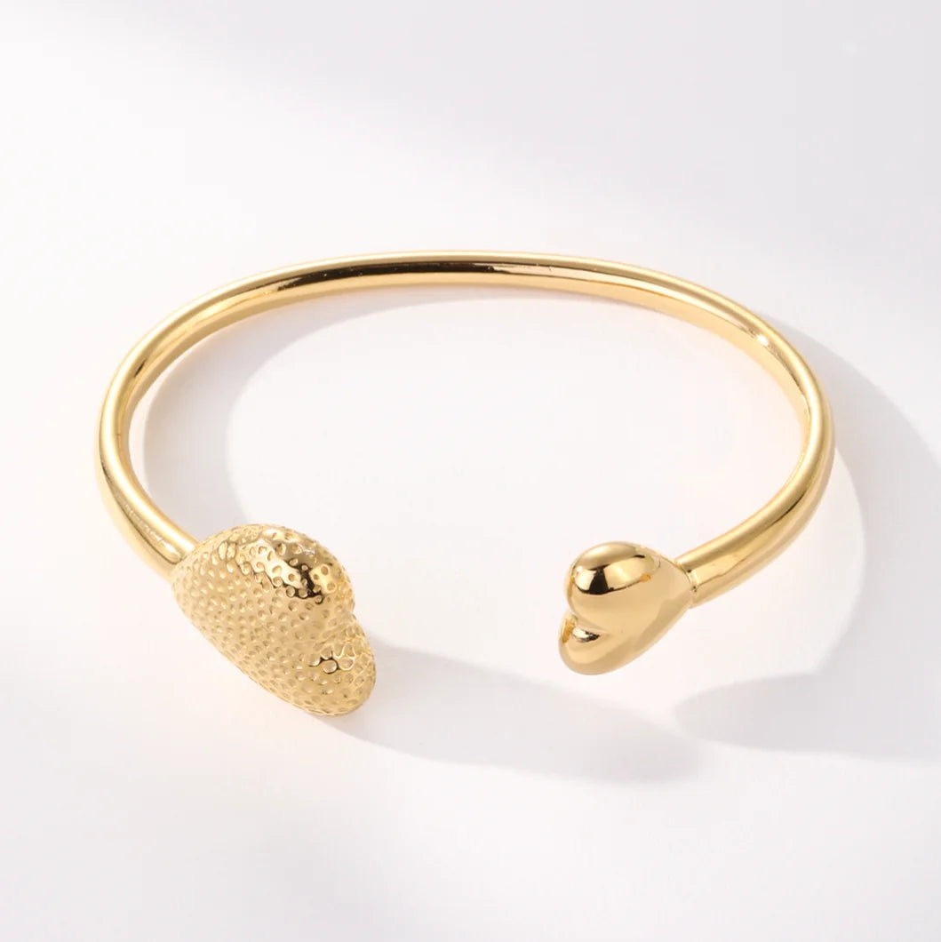 Classic Style 18k Gold Stainless Steel Asymmetric Jewelry Wholesale Hammered Gold Heart Duo Bracelet
