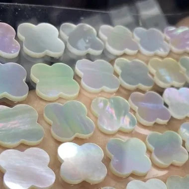2023 New Arrival Mother of Pearl Sea Shells Four Leaf Clover Shape for Jewelry Making Various Sizes