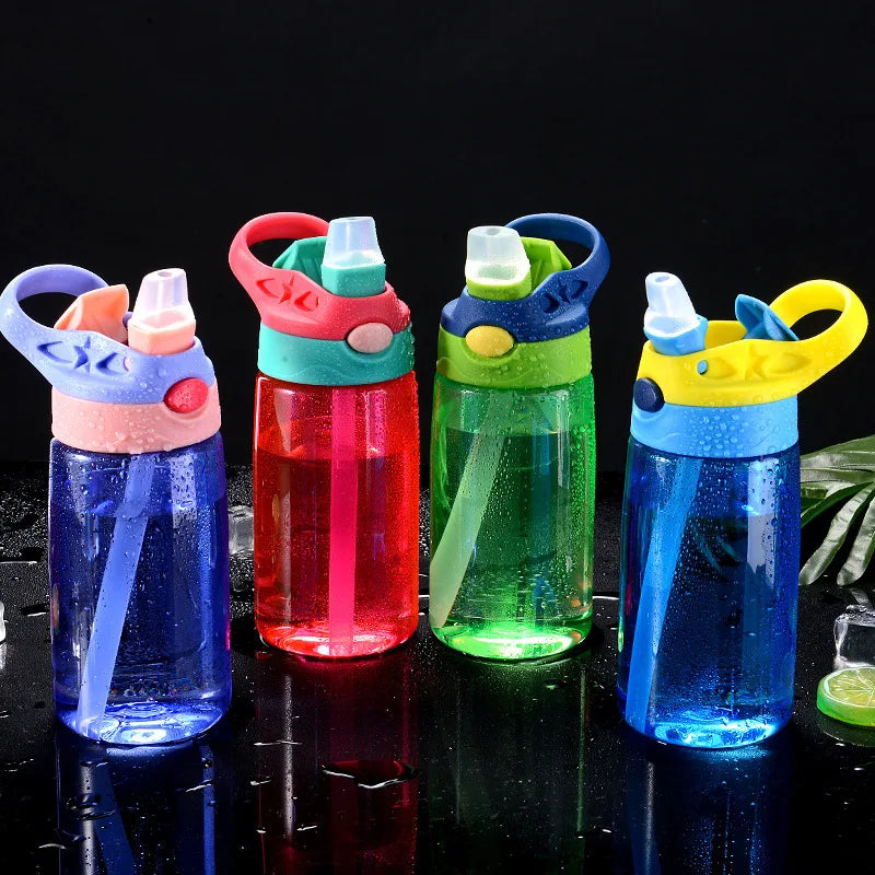 BPA-Free Plastic Cartoon Water Bottle for School Children 480ml Capacity Leak-Proof Portable Drink Bottles Straw for Boiling