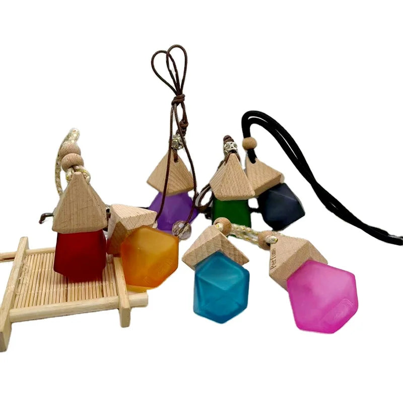 Small Car Perfume Glass Bottle with Wood Lid Empty Lanyard Hanging Diamond Shape Diffuser for Perfume and Deodorant