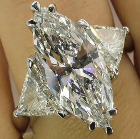 Huitan Gorgeous Big Marquise Cut Triangle Shaped Crystal Cubic Zirconia Finger Rings for Women Engagement Silver Plated CZ Rings