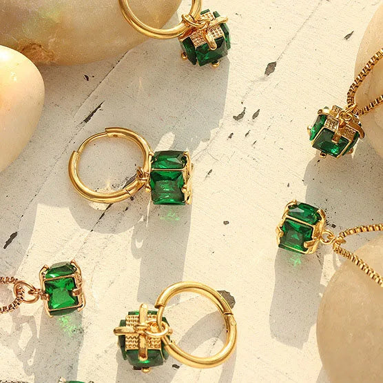 Fashion Hot Selling Retro Stainless Steel Prong Setting Square Dark Green Emerald Zircon Necklace Earrings Jewelry Set
