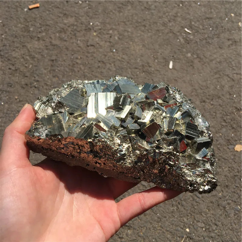 Natural Carved Pyrite Crystal Cluster Energy Stone for Fengshui Decoration Traditional Craft Product