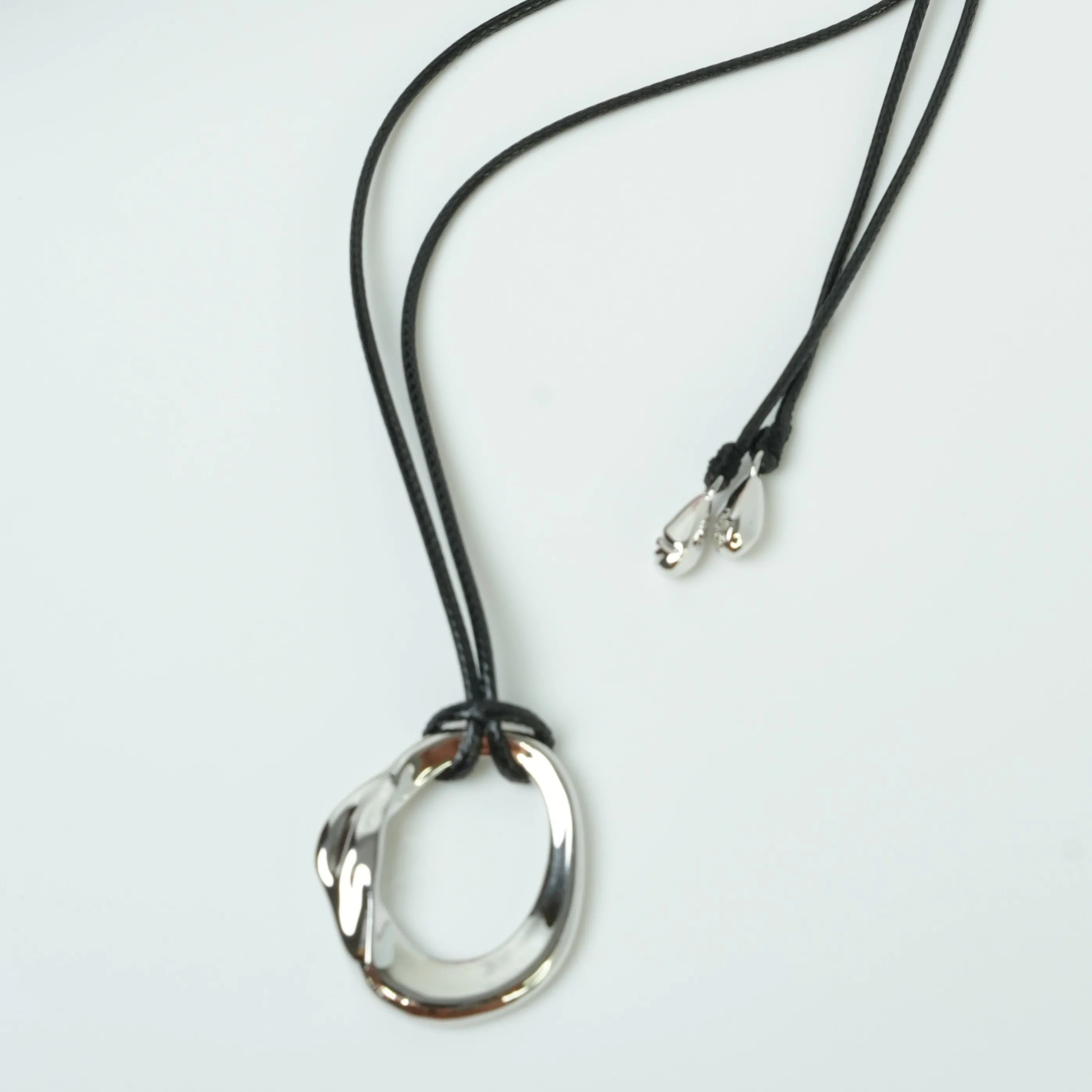 2025 New Vintage Platinum Plated Abstract Circle Pendant Black Rope Chain Necklace Brass Jewelry Women Daily/Party Gifts