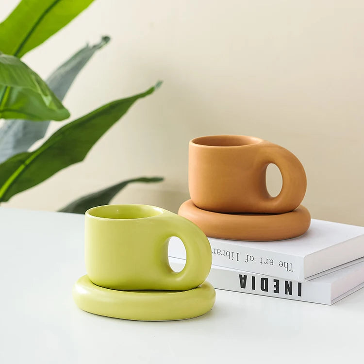 Novelty Ceramic Porcelain Coffee Mug Chubby Tea Cup with Saucer Set Cream Color Food Contact Safe Hand Grip for Party