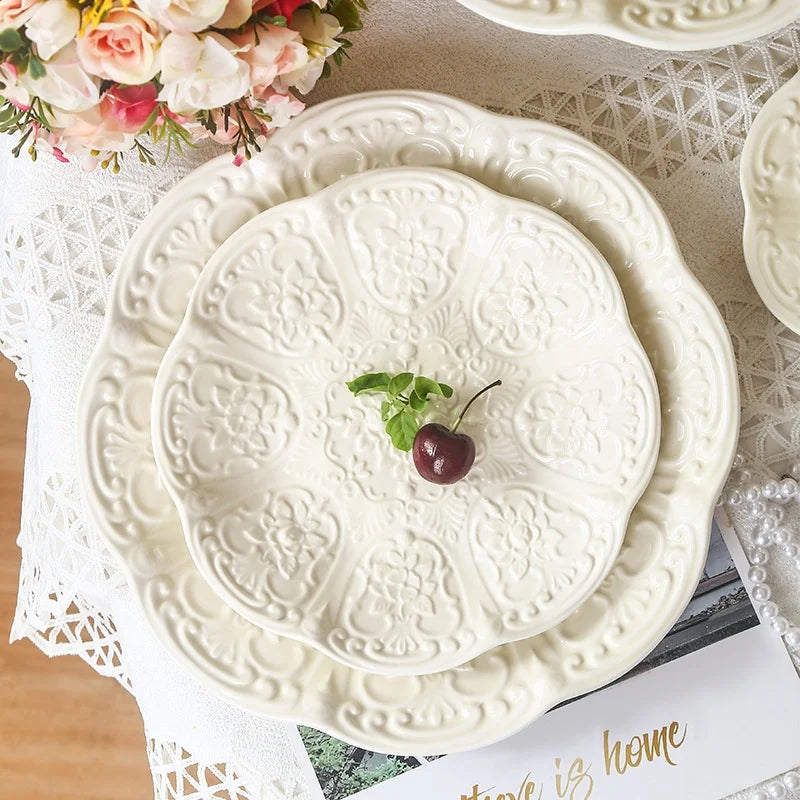 Exquisite White Embossed Western Food Plate Minimalist Porcelain Dish Dinner Sets Set Piatti 12 Domestic Ceramic China 100 Piece