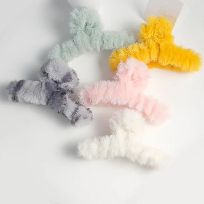 Large Non-Slip Elegant Hair Accessories Winter Barrette Fluffy Plush Fur Women Crab Barrettes Hair Clamps Big Hair Claw Clips