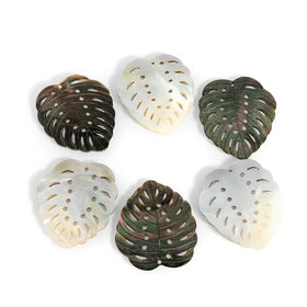 Factory Directly Sales Big Polished Samoa Leaf Design Shell Charms for Necklaces in Stock