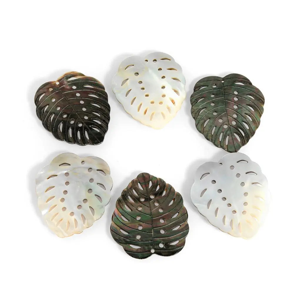 Factory Directly Sales Big Polished Samoa Leaf Design Shell Charms for Necklaces in Stock