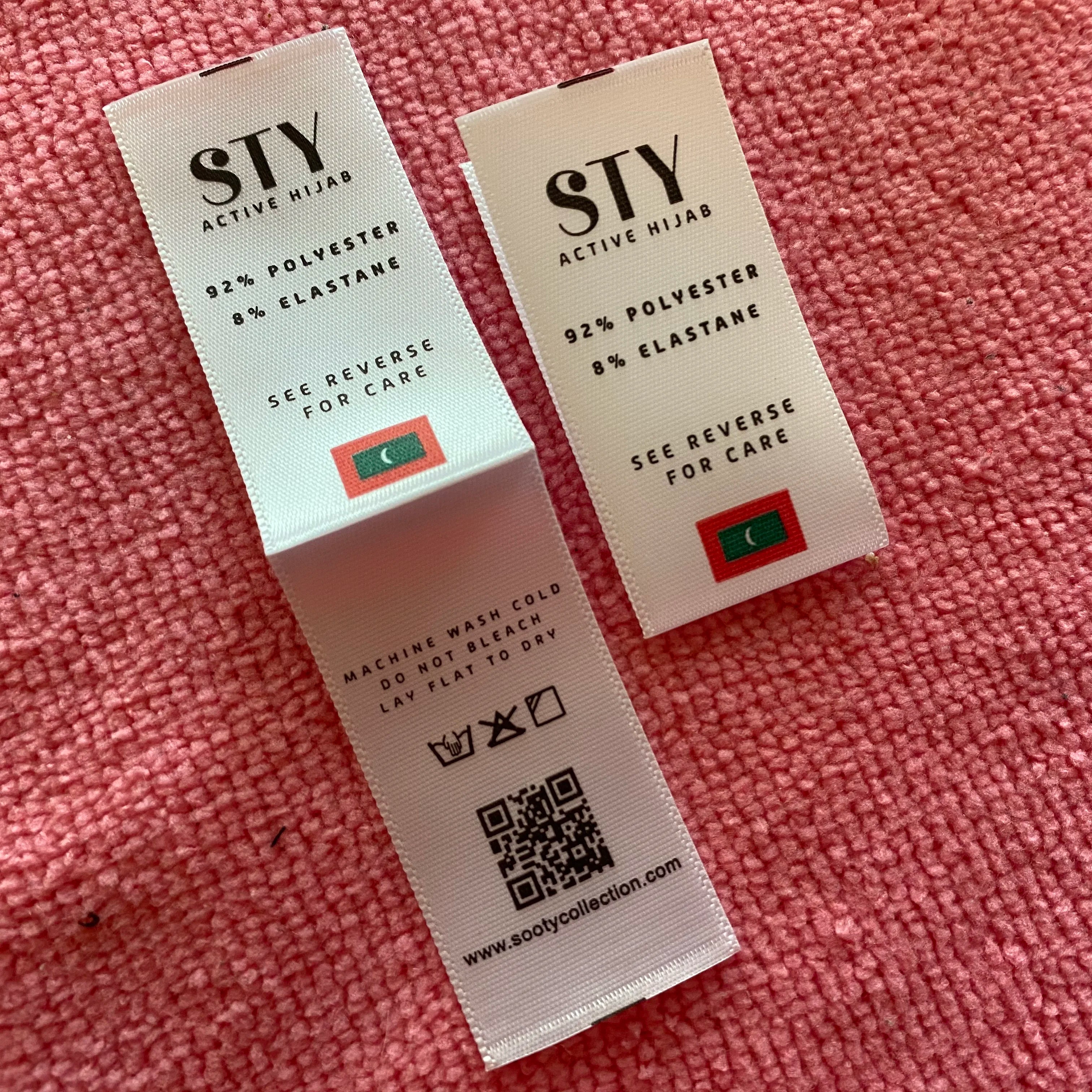 Soft Waterproof Garment Clothing Wash Care Labelloop Fold Silk Screen Printing Satin Neck Label for Swimwear