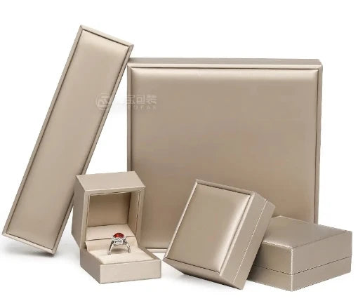 Wholesale White Leather Jewelry Packaging Wedding Ring Boxes Jewelry Boxes Luxury Bracelet Necklace PU Leather Jewelry Box