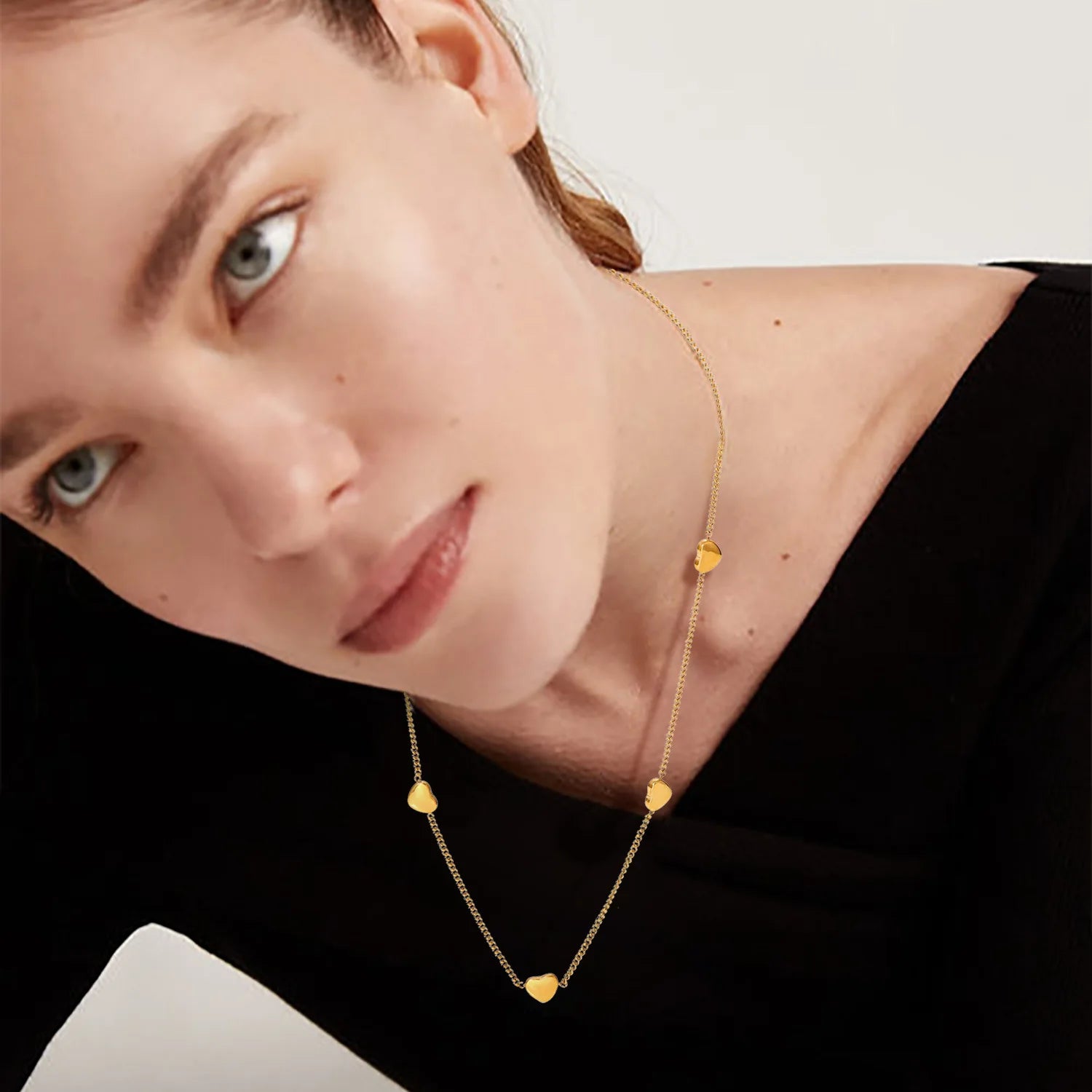 Minimal Mothers Day Gift Waterproof Jewellery love Heart Charm Tarnish Free Pvd Plated 18k Gold Chain Choker Necklace for Women