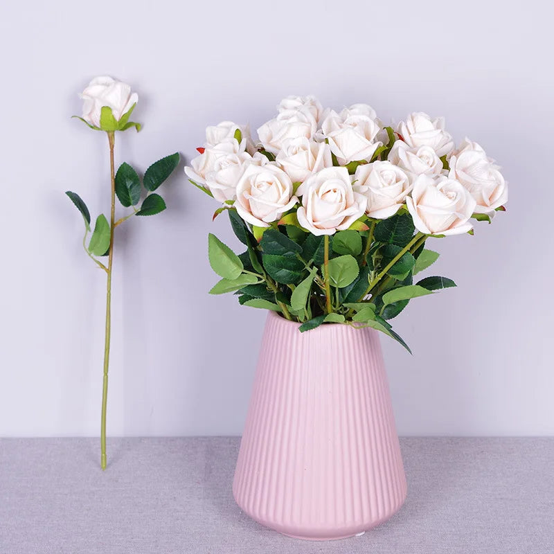 Wholesale Real Touch Silk White Rose Artificial Velvet Rose Flowers for Wedding Decoration Artificial Flowers