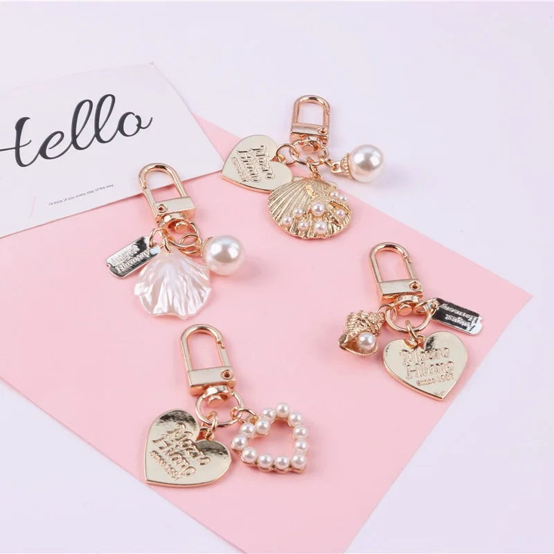 Wholesale Cute Pearl Shell Keychain Pendant Jewelry Creative Small Gifts Key Chains