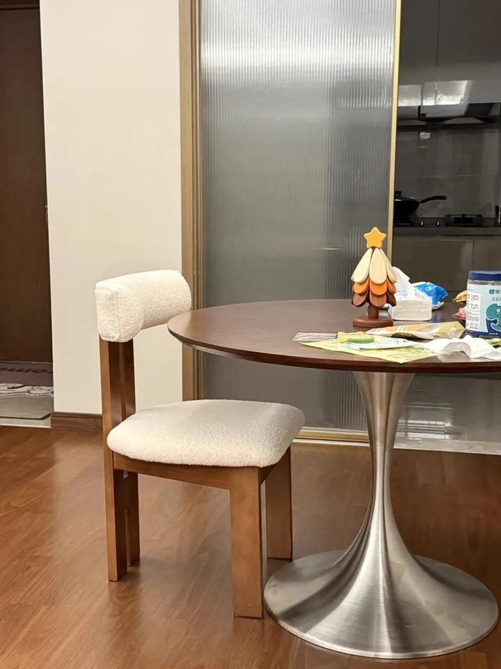 Modern Retro Solid Wood Dining Chair Medieval Nordic Design for Home Furniture Bathroom Use French Home Booktable Makeup Chair
