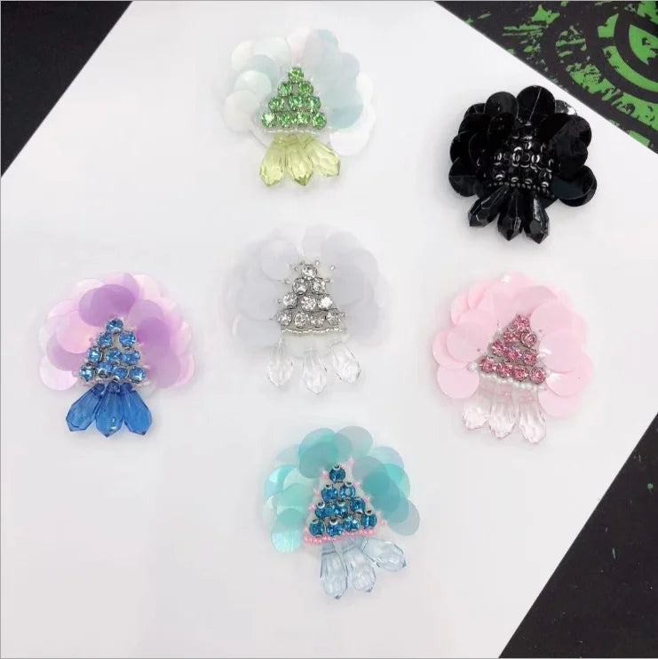 3D Sequins Crystal Rhinestone Embroidery Sew-On Style Appliqued Techniques Resin Plastic Trimming Patterns for Clothes Decor