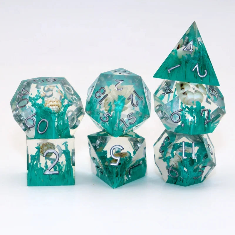 Custom Resin Polyhedral Dnd Game Dice Sets Sharp Edge Design