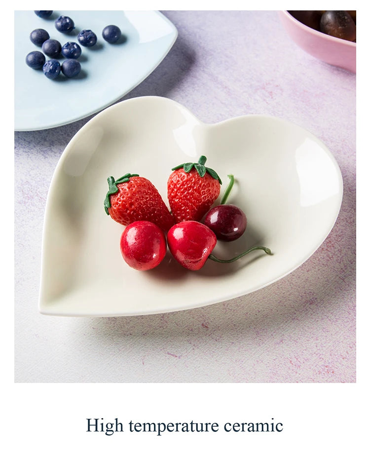 Creative Porcelain Baking Ware Set Eco-Friendly White Red & Pink Heart-Shaped Dessert Dish Bowls for Wedding & Home Use