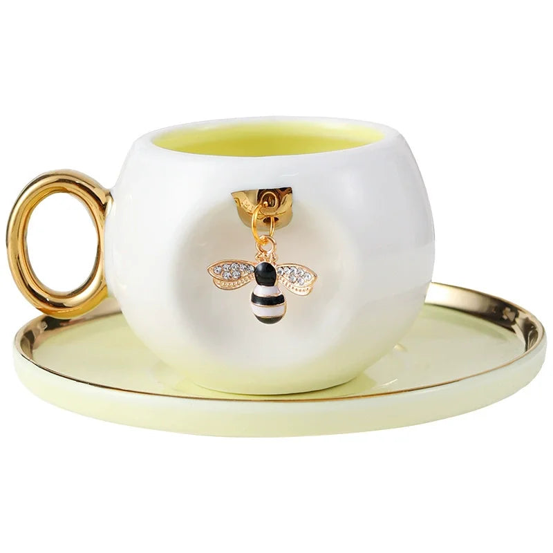 Best Sell Creative Handmade Ceramic Porcelain Luxury Eco-Friendly Espresso Coffee Cup Saucer Turkish Cup Saucer Set Bee Pendant