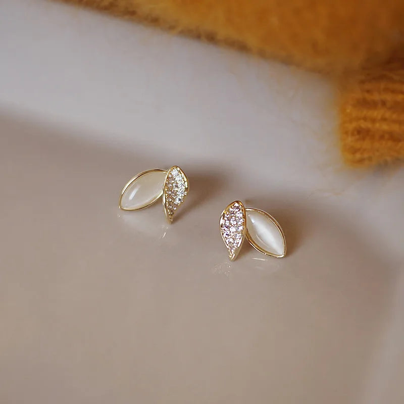 Trendy INS Simple Fashion Pure 925 Sterling Silver Crystal Cat Eye Stone Leaf Shaped Stud Earrings for Women Girls