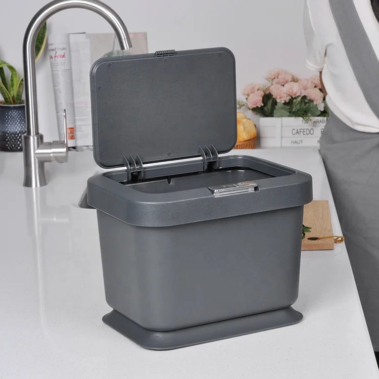 Kitchen Countertop Compost Bin with Lid BPA-Free Food Waste Composter Odor-Free Indoor Compost Pail for Vegetable Scraps