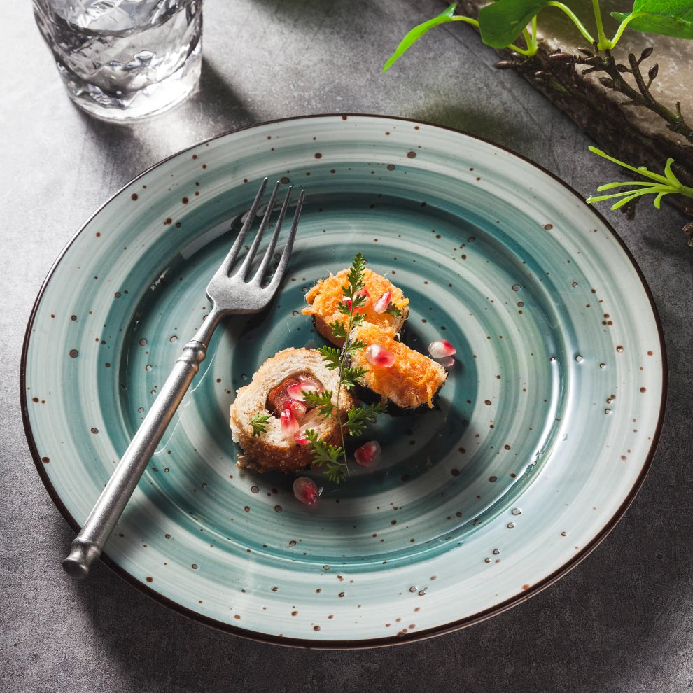 New Fashion Ceramic Green Glossy With Speckle Flat Plate Rustic Style Round Porcelain Plate Charger