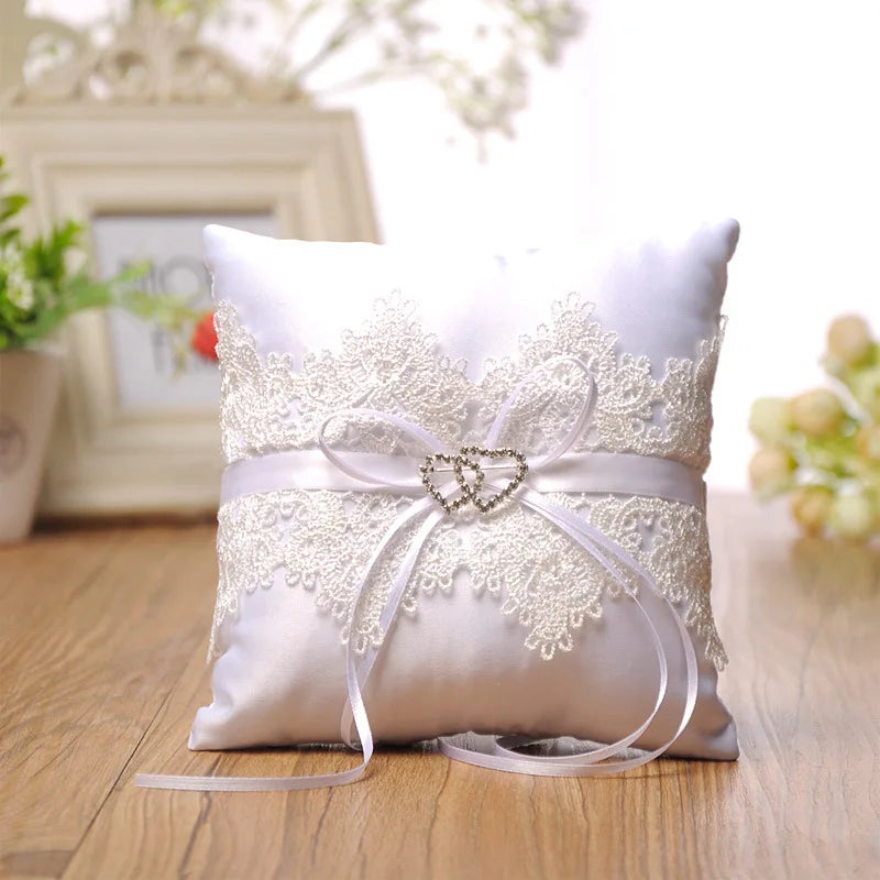 New Arrival White Hollow Lace Double Heart Ring Pillow Ring Cushion for Wedding Bridal Ring Box Wedding Supplies
