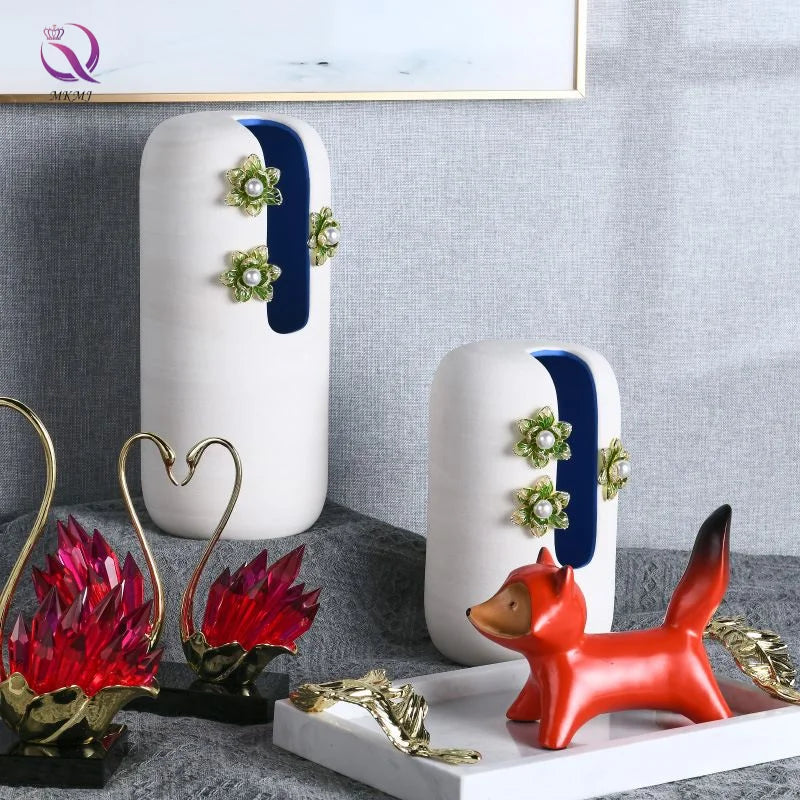 Minimalist Art Flower Vase High-end White Irregular Opening Ceramic Vase for Living Room Decor Flower Arrangement Home Decor