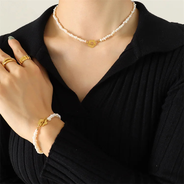Wholesale Gold Plated Women Jewelry Set Stainless Steel Baroque Freshwater Pearl Necklace for Girls