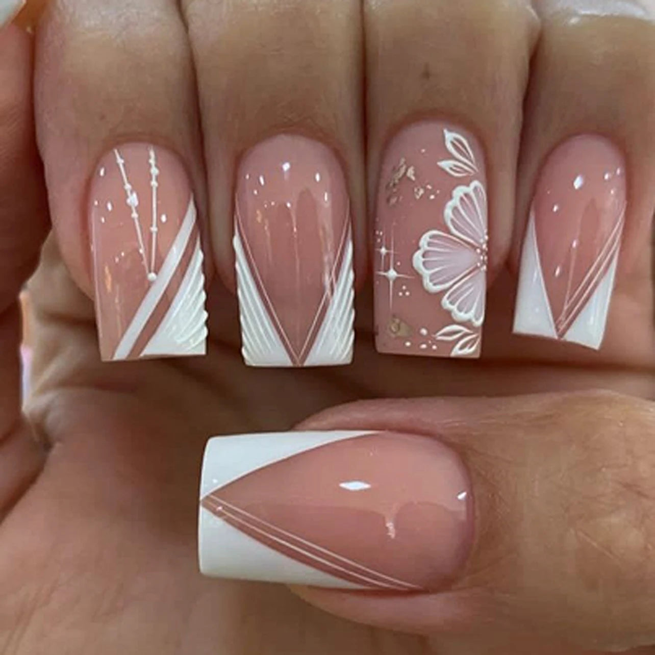 Dropshipping 24 Pcs 3765 Summer Flower French White V-Shape 3D Stripe Nails Square Nails Press on Nails Artificial Fingernails