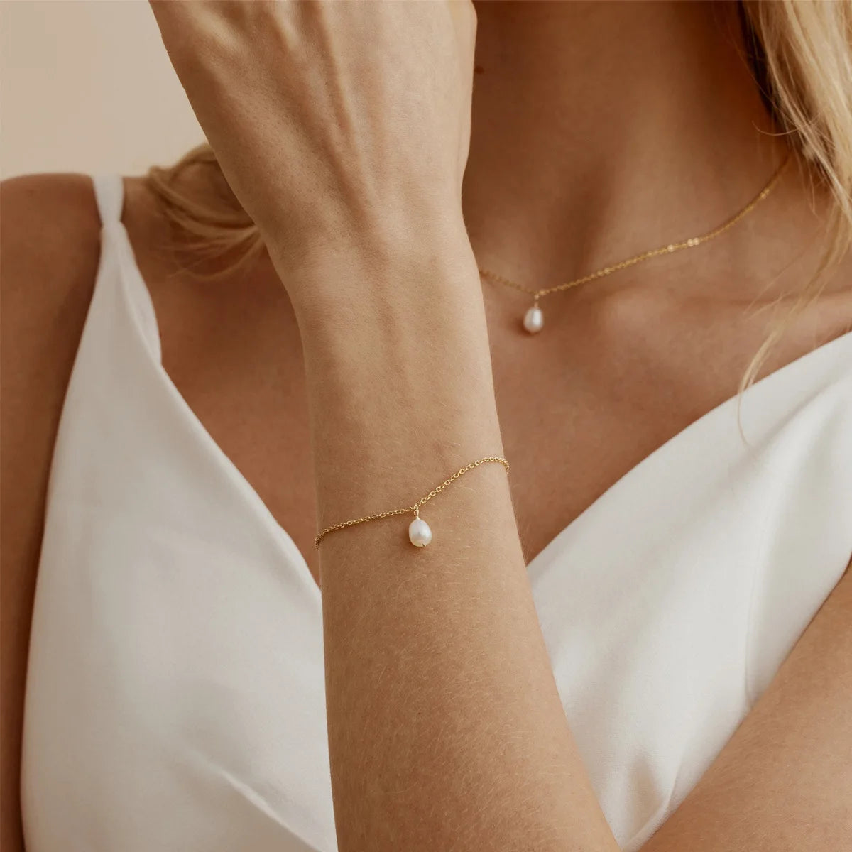Minimalist Pearl Necklace Stainless Steel 18K Gold Freshwater Pearl Drop Necklace Bracelet Fashion Bridesmaid Gift
